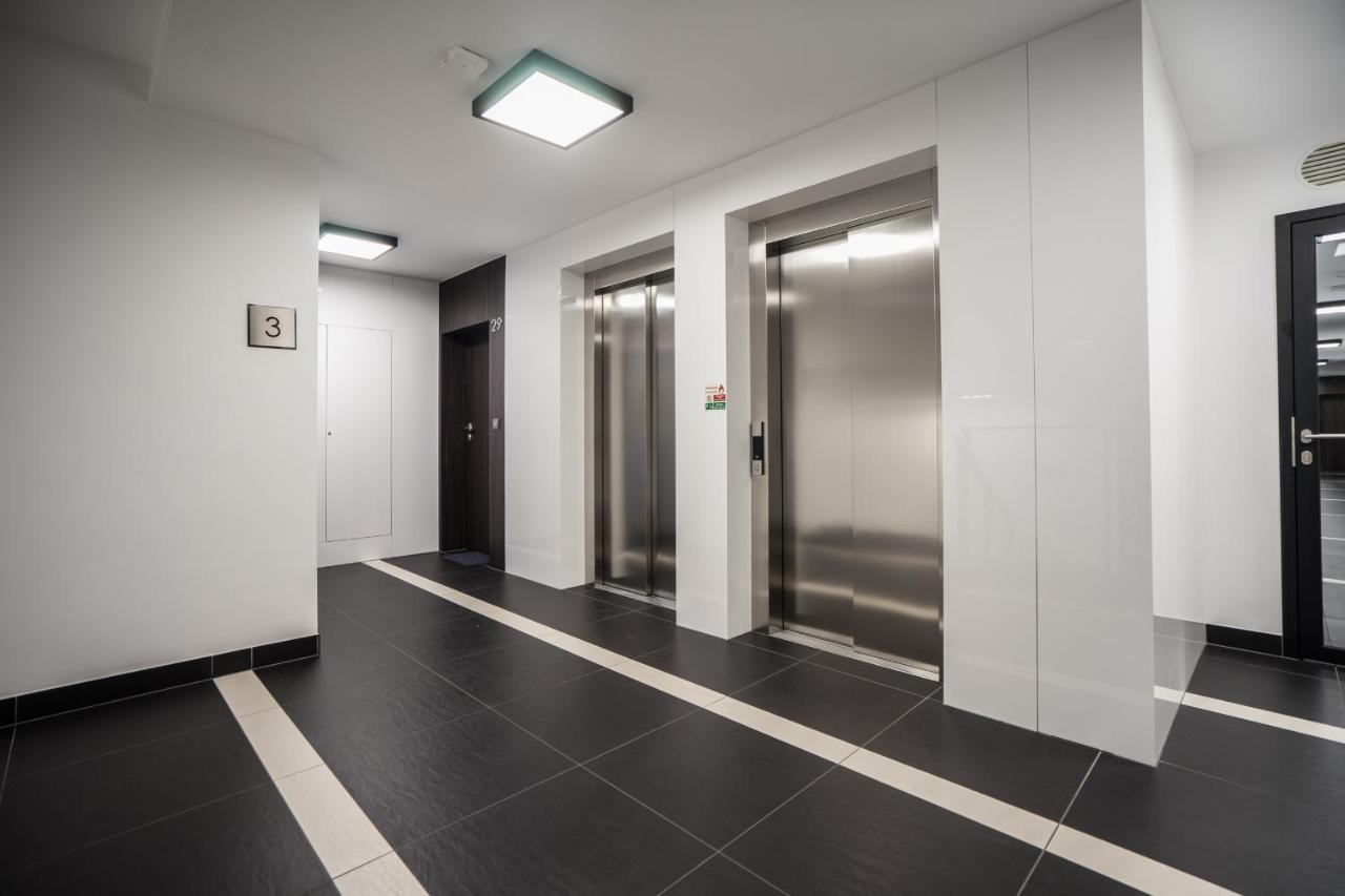 Old Town Heart IX Luxury - Przyokopowa Apartman Varsó Kültér fotó